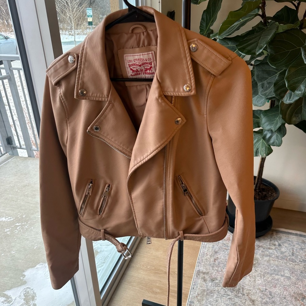 Levi’s faux leather jacket tan size medium